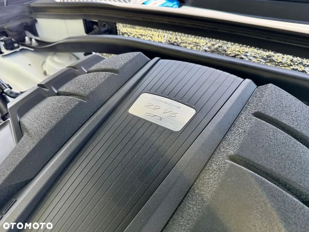 Porsche Macan - 13