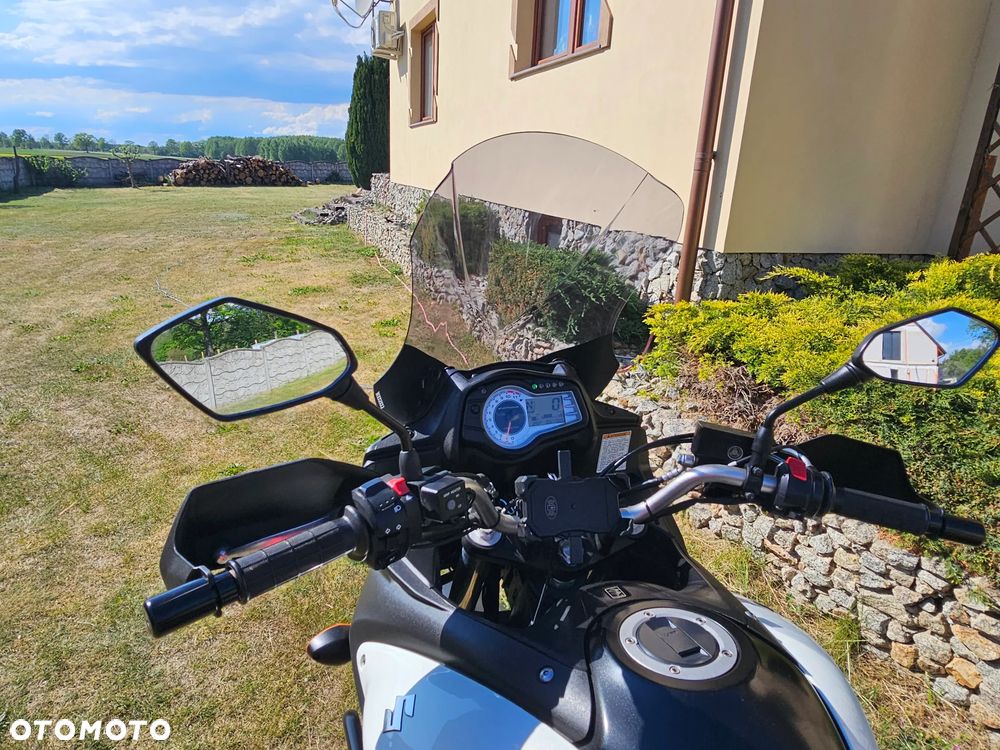 Suzuki V-STROM - 4