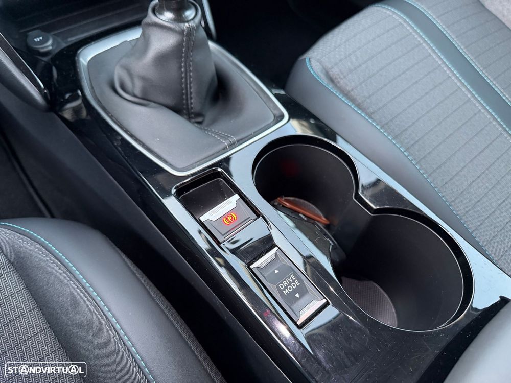 Peugeot 2008 1.2 PureTech Allure Pack - 17