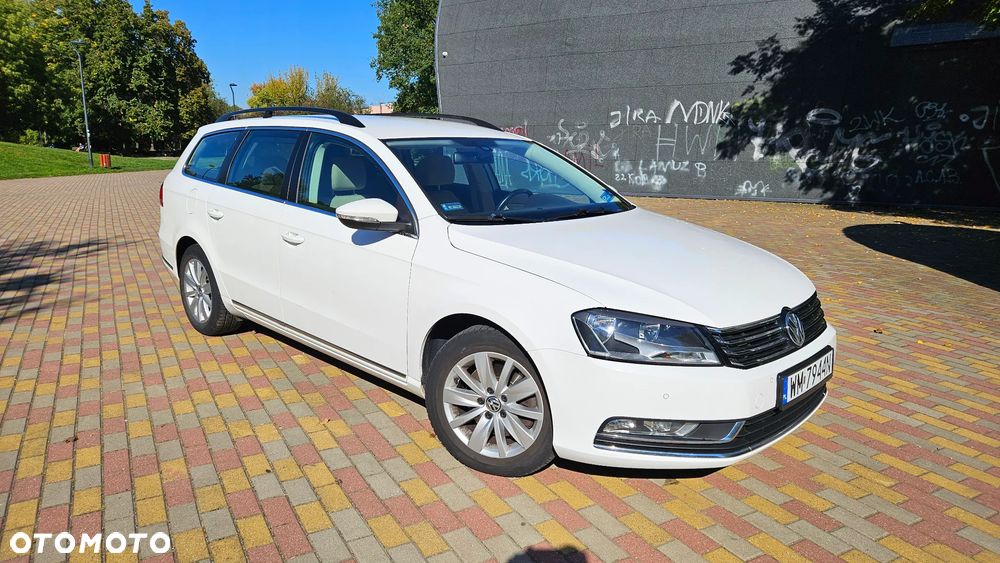Volkswagen Passat - 1