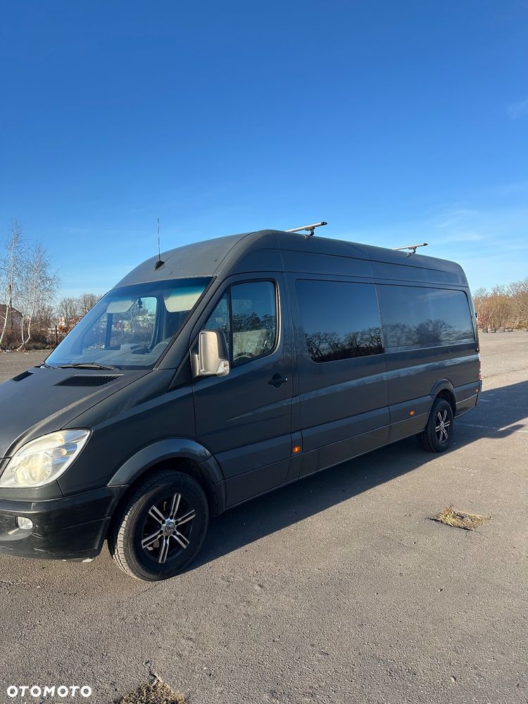 Mercedes-Benz Sprinter - 2