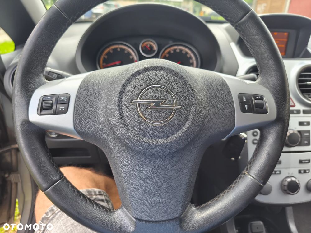 Opel Corsa 1.4 16V Color Edition - 26