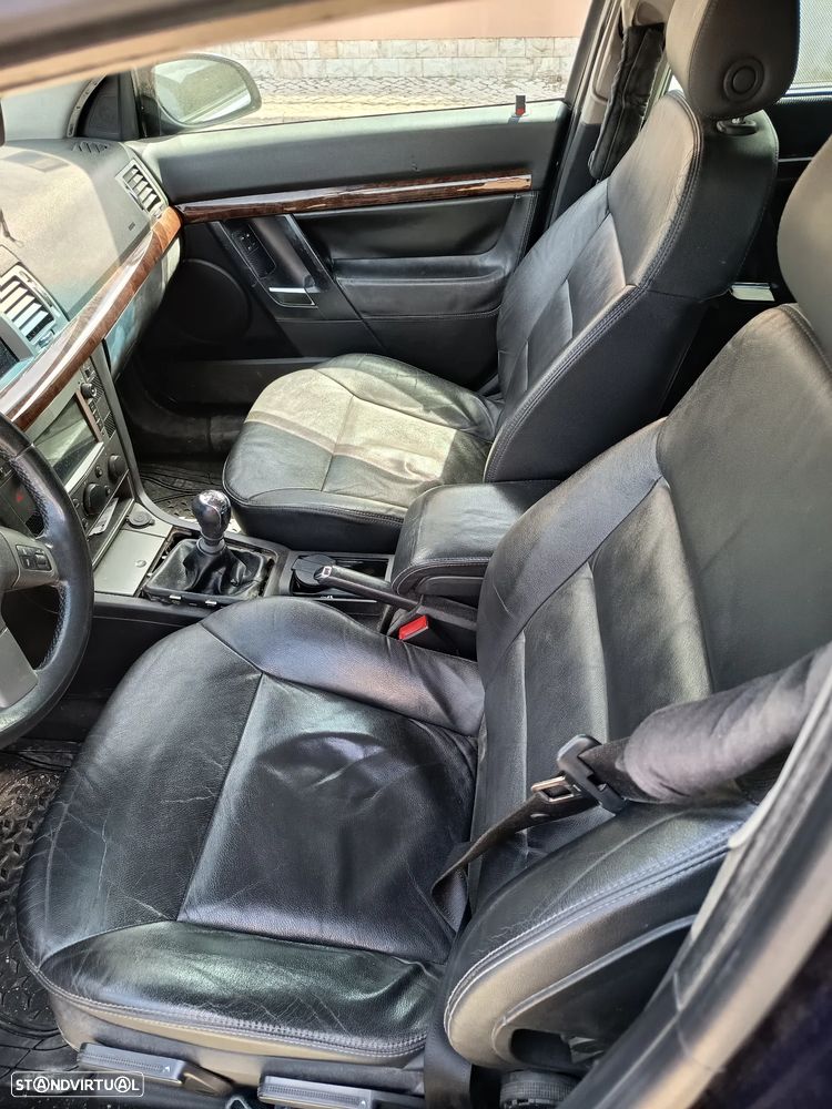 Opel Vectra Caravan 1.9 CDTi Executive - 12