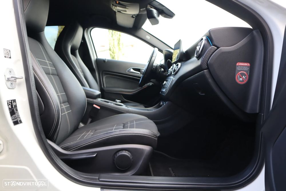 Mercedes-Benz A 200 d 7G-DCT Urban - 12