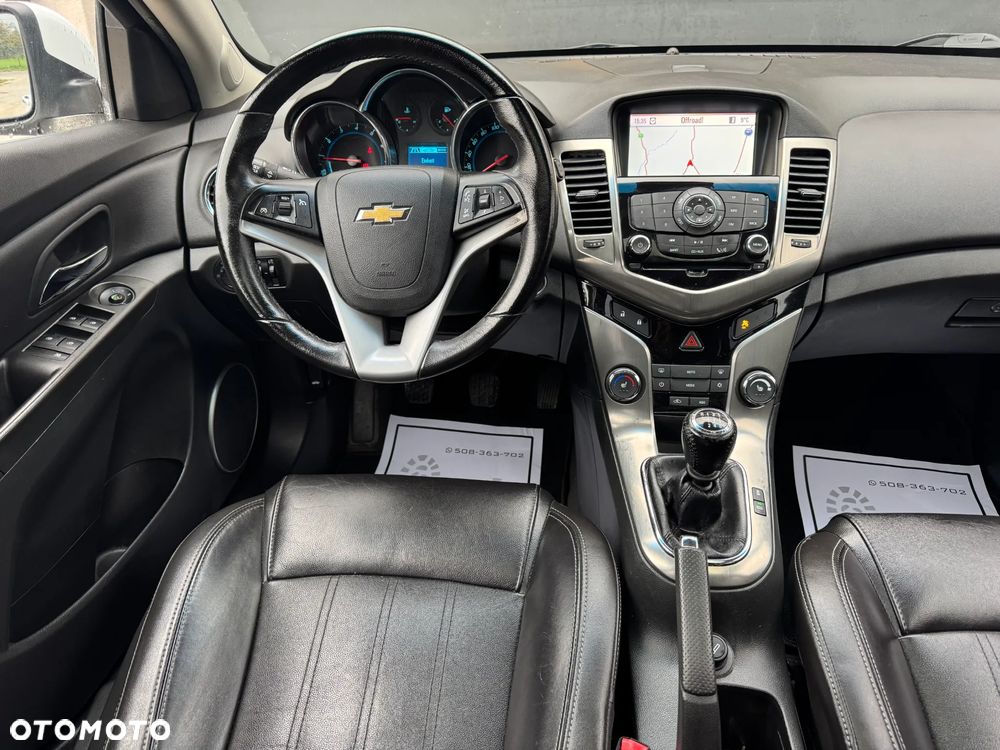Chevrolet Cruze 1.4T LTZ+ - 24