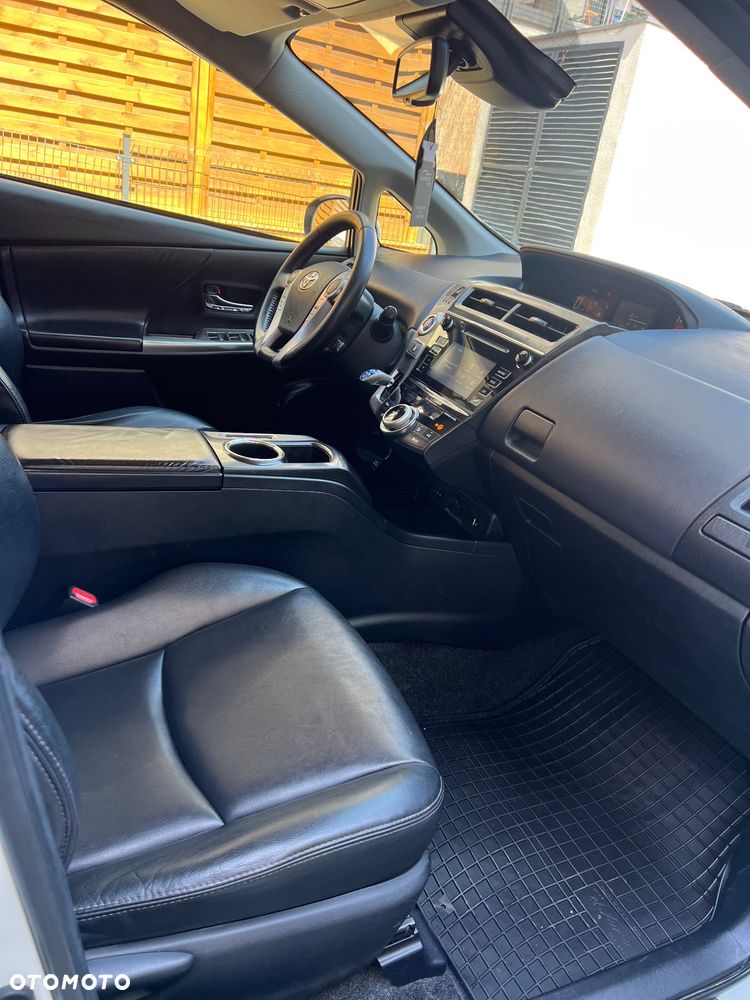 Toyota Prius+ 1.8 HSD Prestige - 38