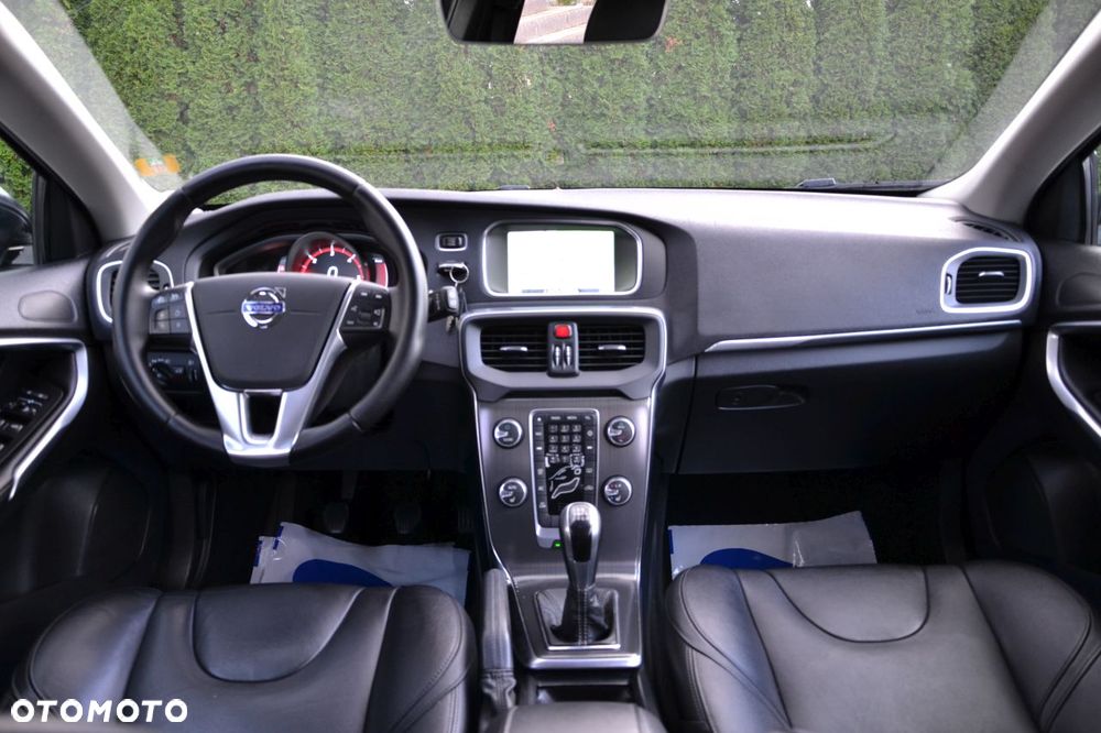 Volvo V40 D4 Drive-E Summum - 9
