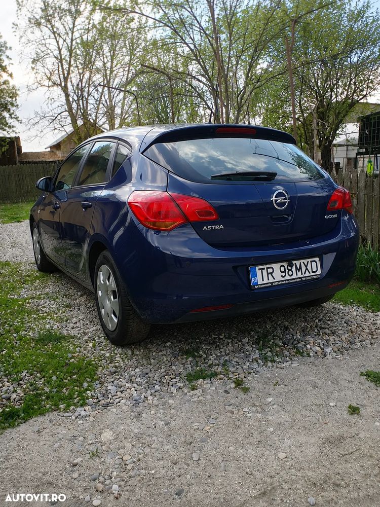 Opel Astra - 3