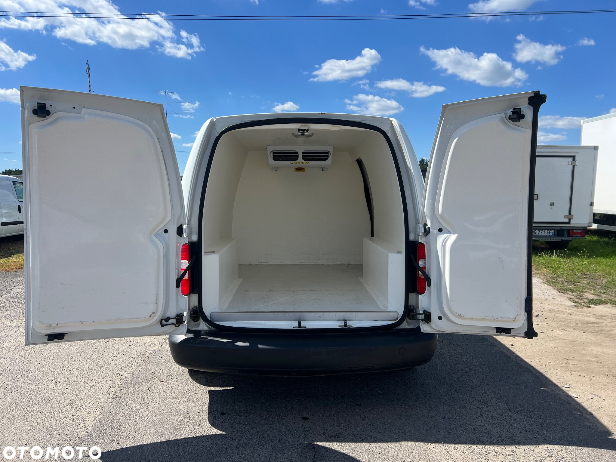 Volkswagen Caddy 1.6 Chlodnia (288) - 7