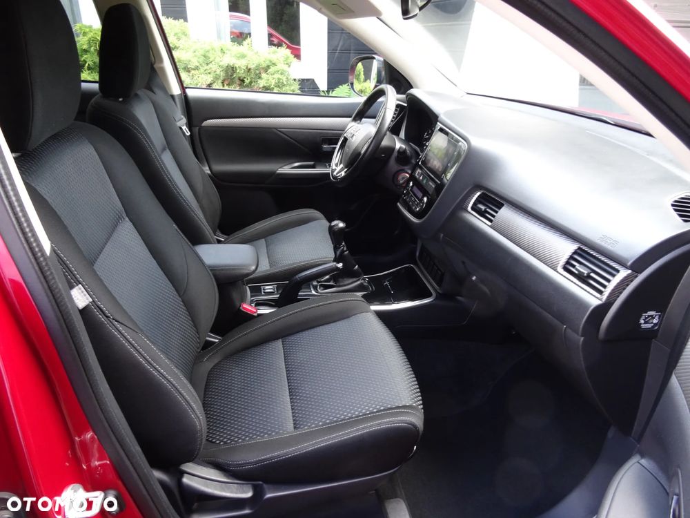Mitsubishi Outlander 2.0 2WD Active - 36