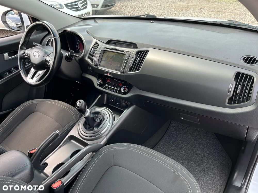 Kia Sportage 2,0 CRDI AWD Dream-Team Edition - 35