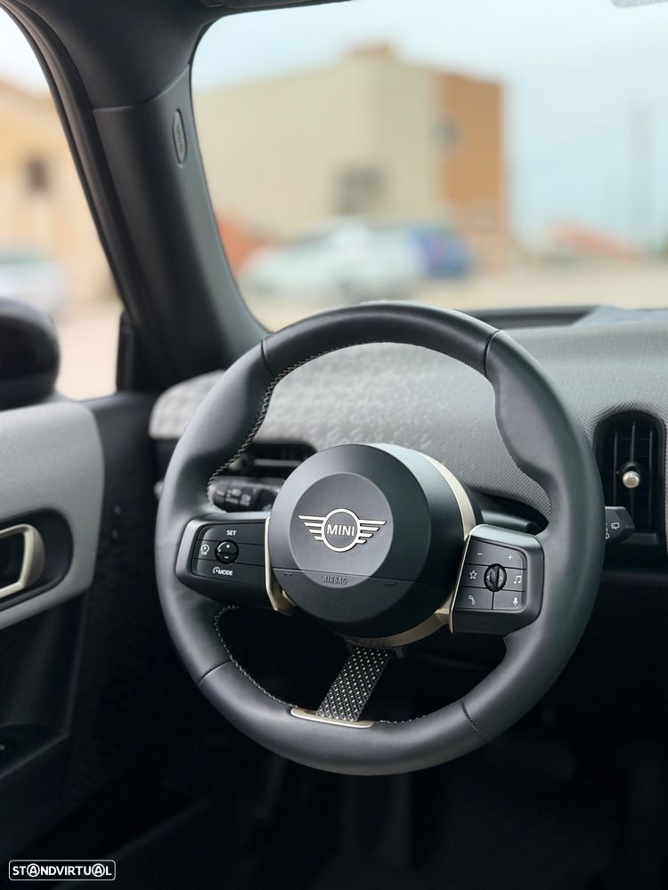 MINI 3 Portas Cooper C Favoured M - 9