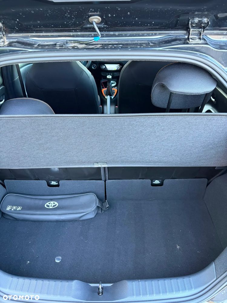 Toyota Aygo X Limited - 11