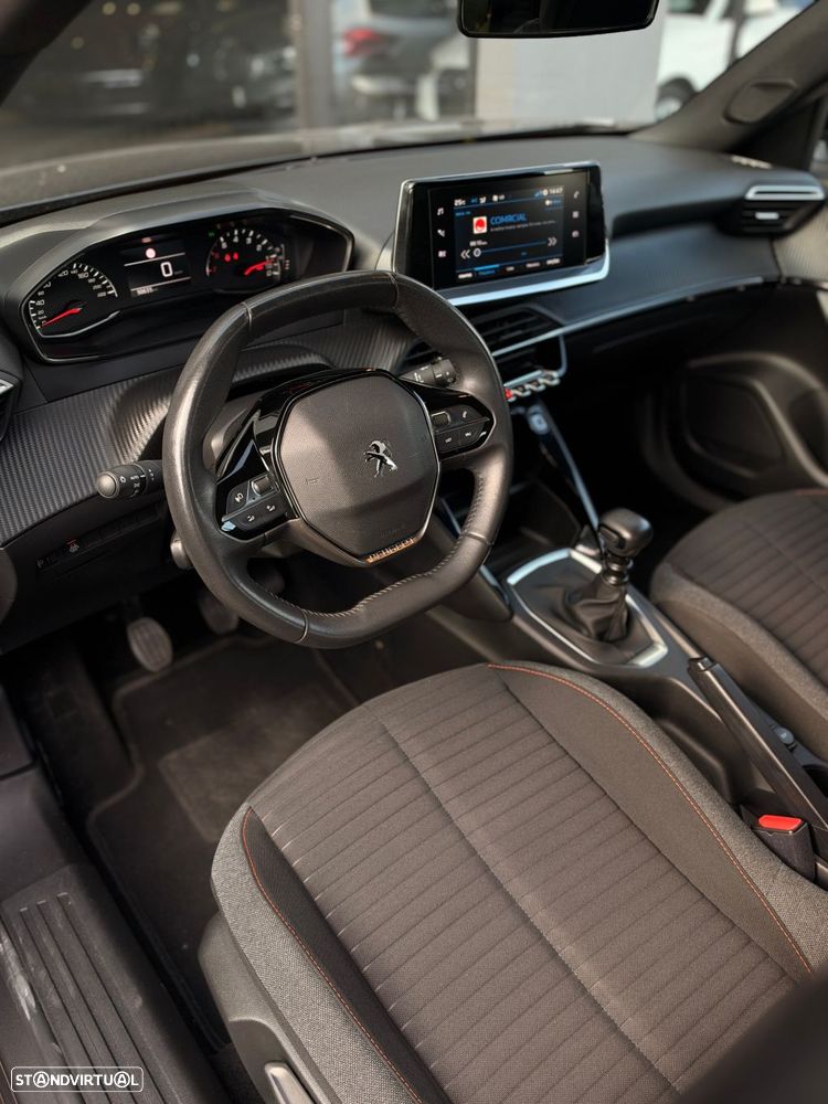 Peugeot 2008 1.2 PureTech Allure Pack - 20