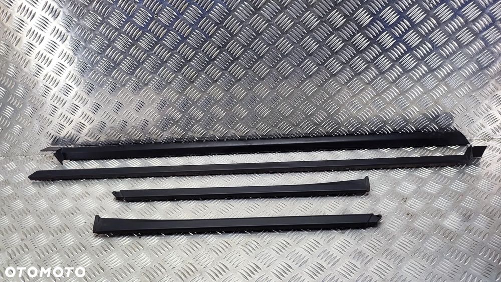 PORSCHE CAYENNE II 10-17R LISTWA OSLONA DRZWI PRZOD TYL PROGU PRAWA 7P5853538 7P5853540 LEWA 7P5853537 7P5853539 - 1