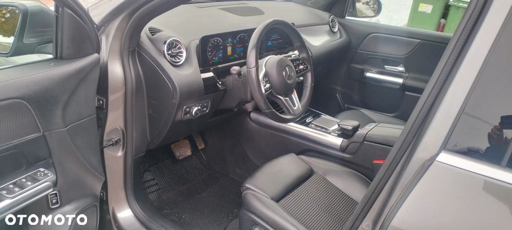 Mercedes-Benz EQA 350 66.5kWh 4-Matic AMG Line - 3