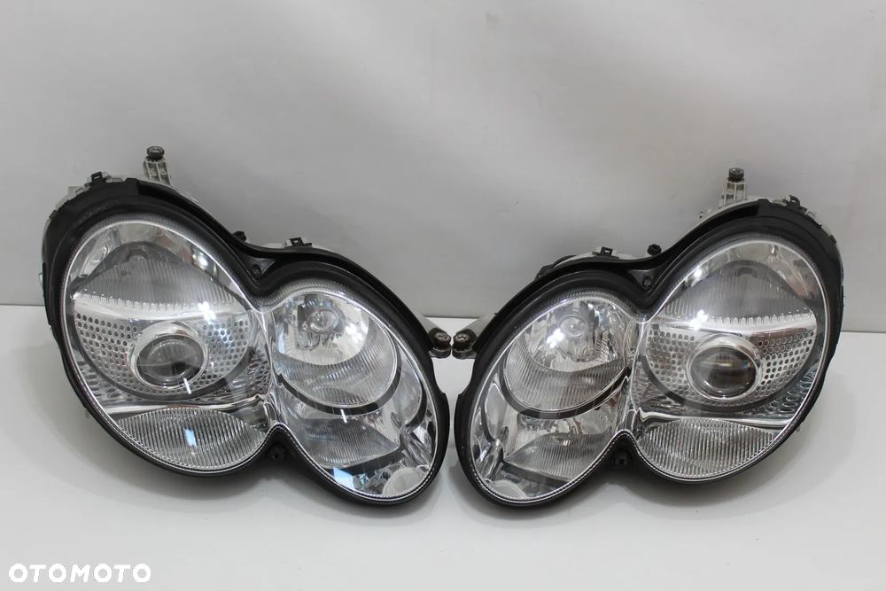 Reflektory bixenon komplet lampa prawa lewa reflektor prawy+lewy stan BDB Mercedes SL R230 SL500 Europa - 15