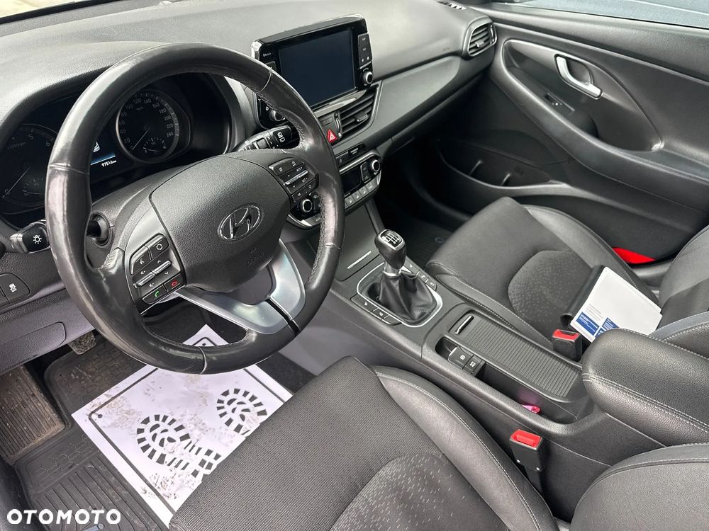 Hyundai i30 1.4 T-GDI Premiere Luxury - 16