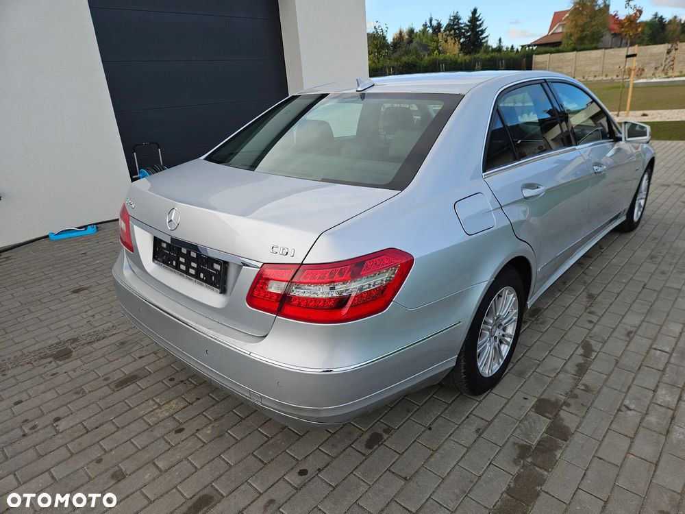 Mercedes-Benz Klasa E 220 CDI BlueEff Avantgarde - 7