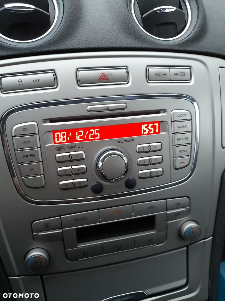 Ford Mondeo 1.6 Ambiente - 9