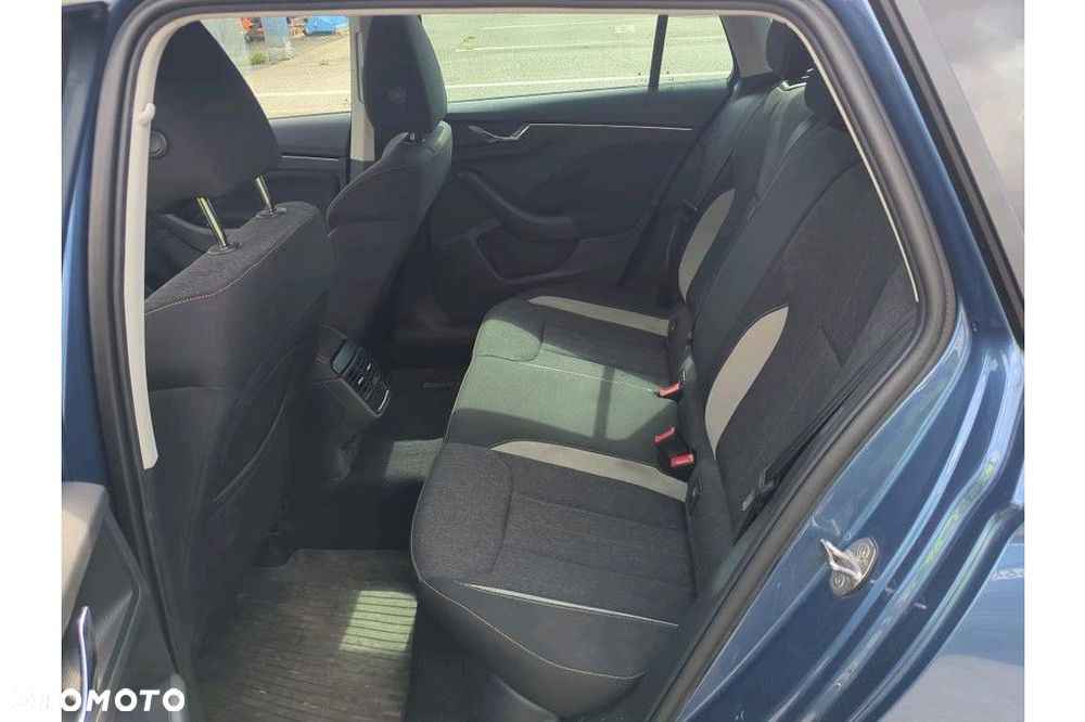 Skoda Kamiq 1.0 TSI Style - 9
