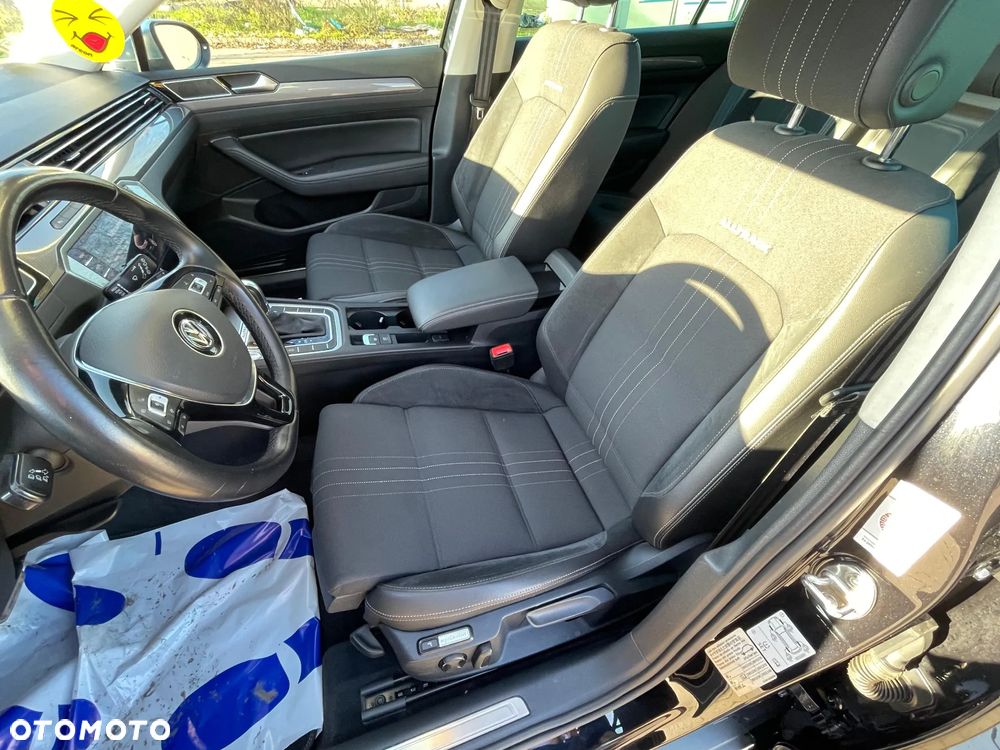 Volkswagen Passat Alltrack 2.0 TDI SCR 4Motion DSG - 11