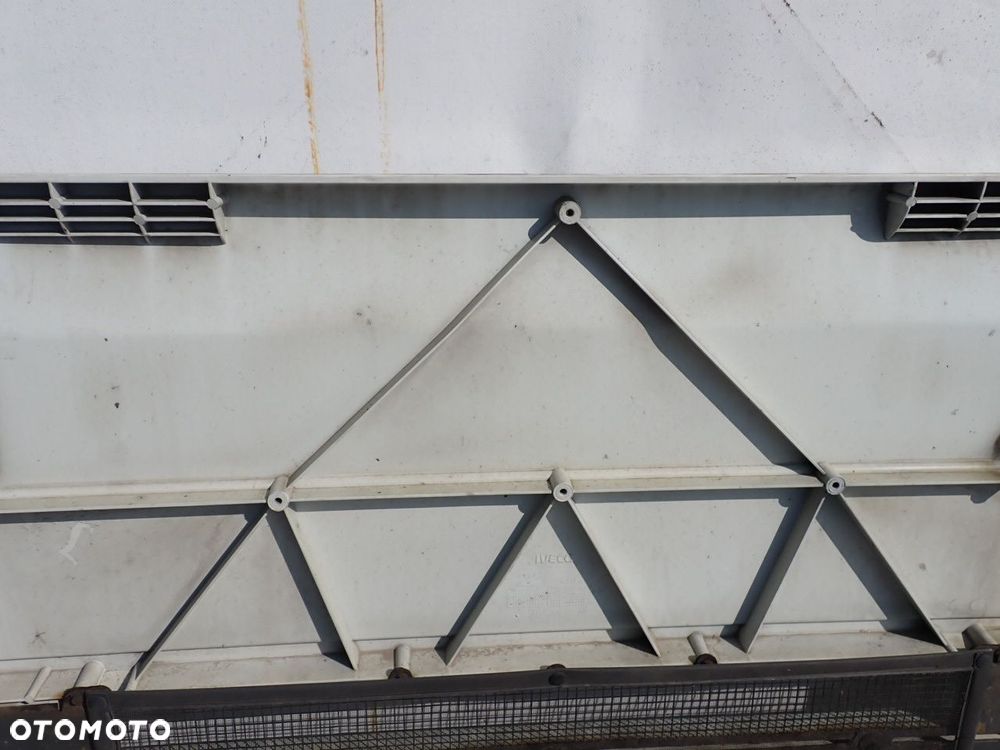 MASKA IVECO STRALIS - 8