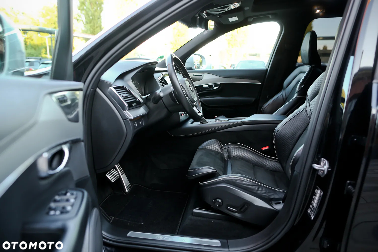 Volvo XC 90 D5 AWD Geartronic RDesign - 19
