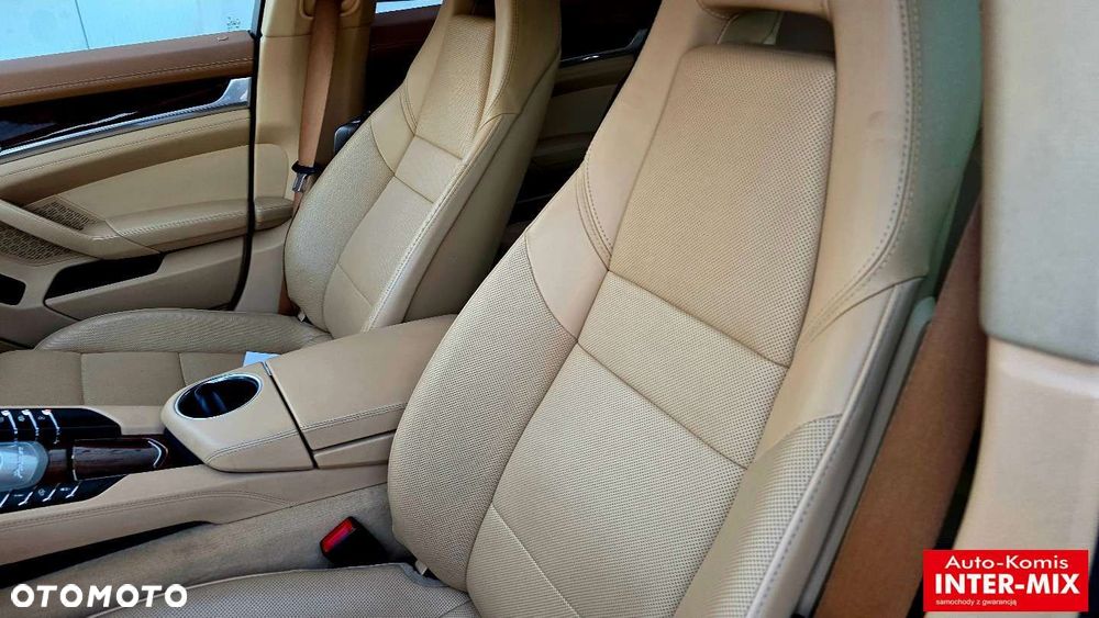 Porsche Panamera - 24