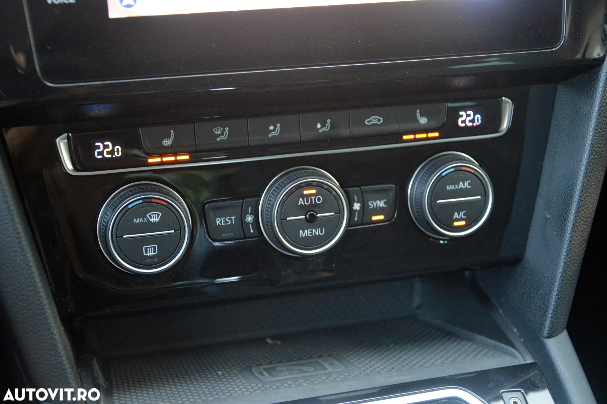 Volkswagen Passat 2.0 TDI DSG Highline - 33