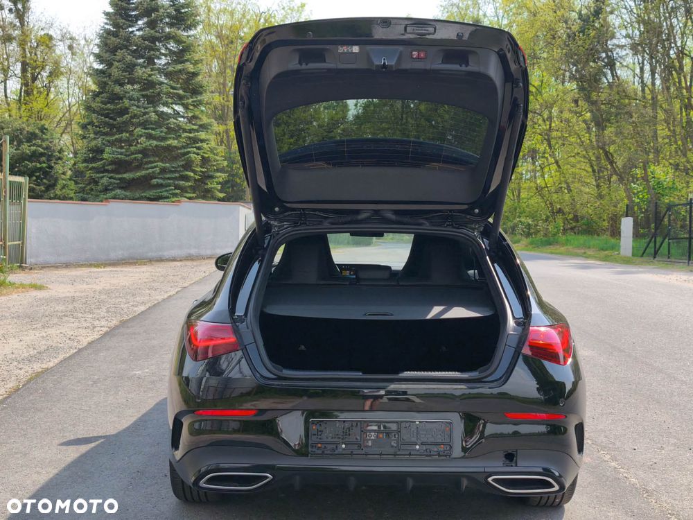 Mercedes-Benz CLA 200 d 8G-DCT AMG Line - 10