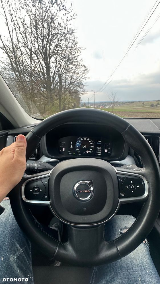 Volvo XC 60 D4 AWD Momentum - 16