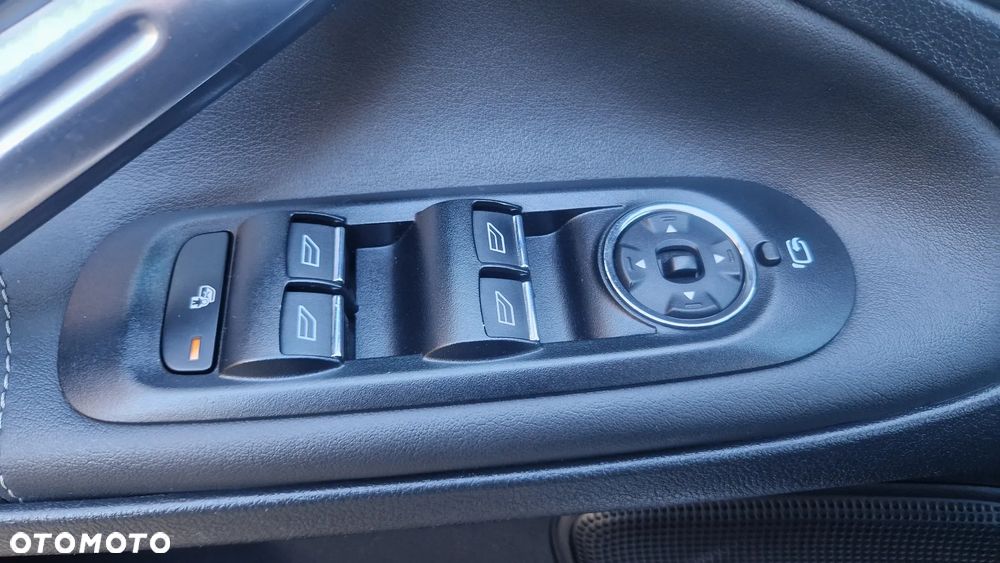 Ford S-Max 2.0 TDCi DPF Titanium X - 10