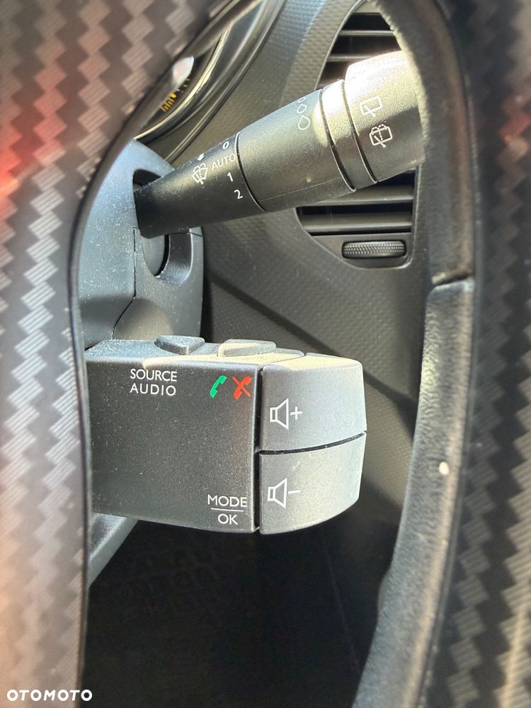 Renault Captur 0.9 Energy TCe Helly Hansen - 9