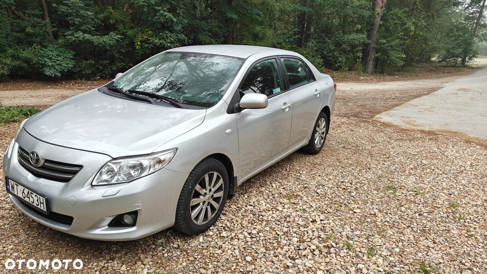 Toyota Corolla - 2