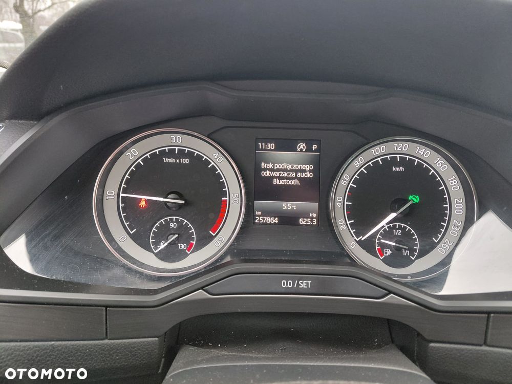 Skoda Superb 2.0 TDI Style DSG - 6