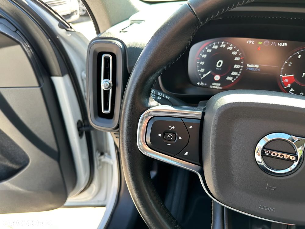 Volvo XC 40 - 11