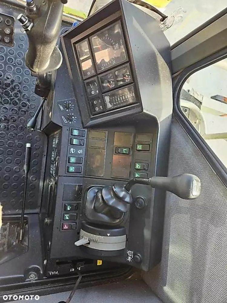 Claas Dominator 108 SL Maxi + Header 5,1m - 13