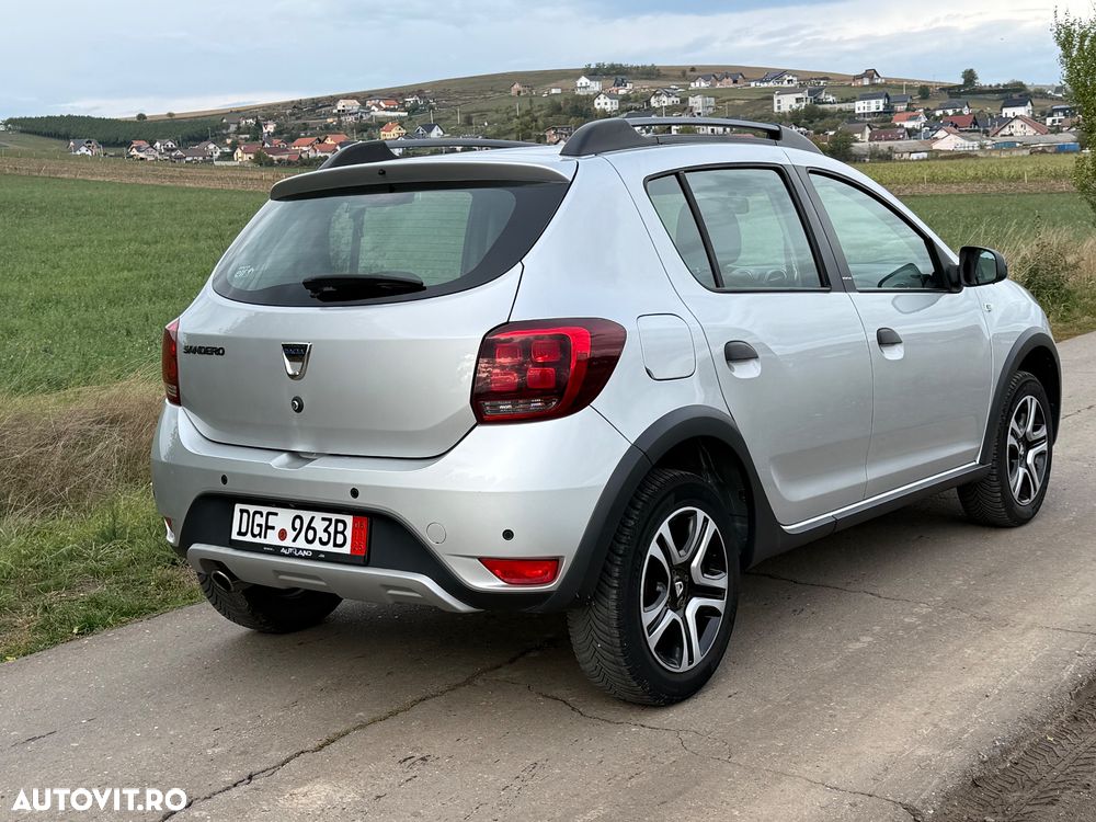 Dacia Sandero Stepway TCe 90 (S&S) Celebration - 4
