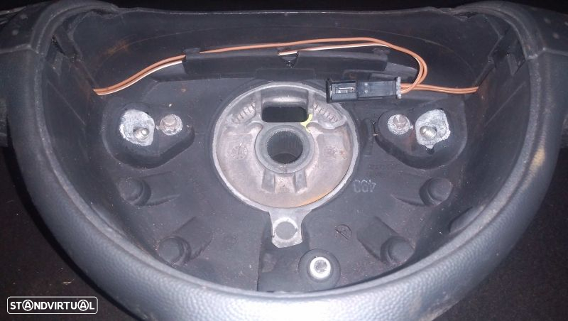 Volante Opel Corsa C (X01) - 4