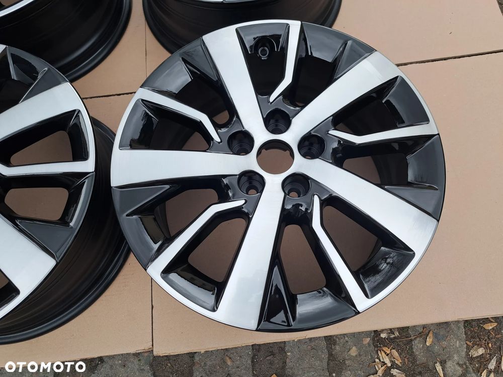 Oryg. Toyota Proace Expert Traveller 7j 17 et45 - 5