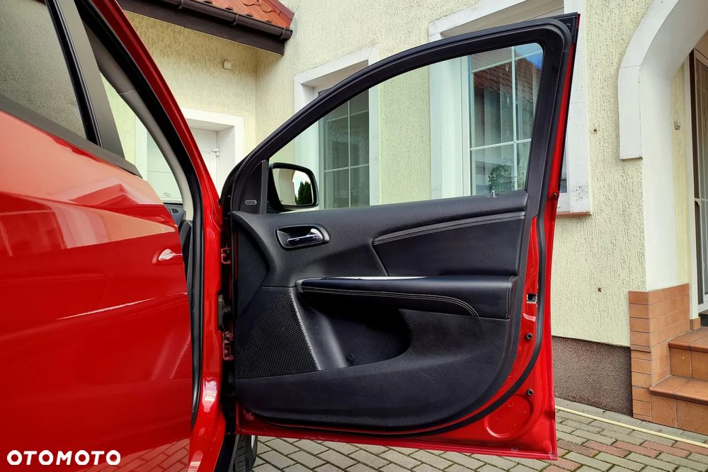 Fiat Freemont 2.0 Multijet Lounge AWD - 37