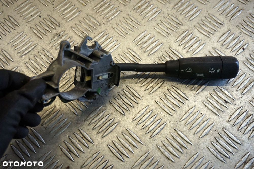 PRZEŁĄCZNIK ZESPOLONY E-KLASA W210 A2105450110 MERCEDES 1995-2000 - 2