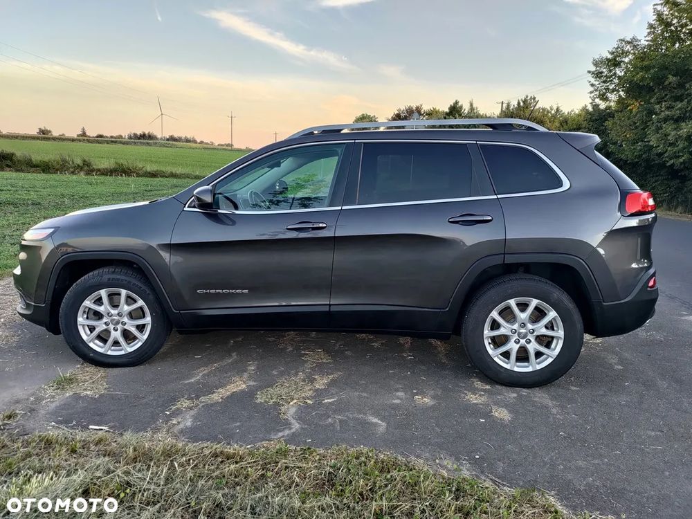 Jeep Cherokee - 8