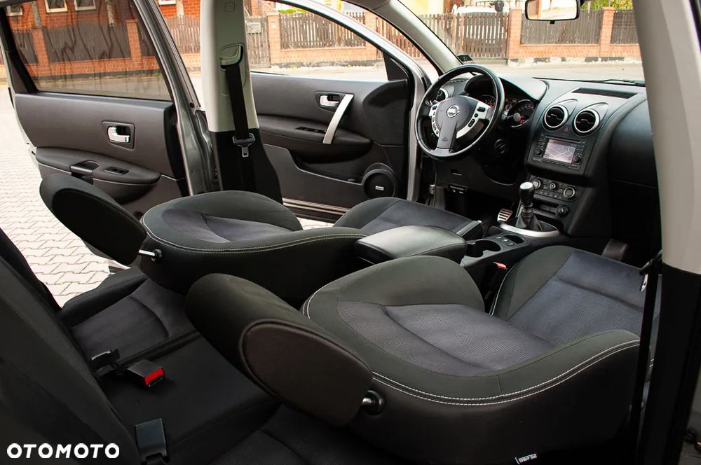 Nissan Qashqai+2 2.0 Tekna - 21