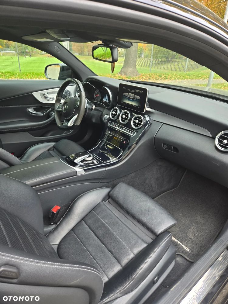 Mercedes-Benz Klasa C 300 Coupe 9G-TRONIC Night Edition - 7