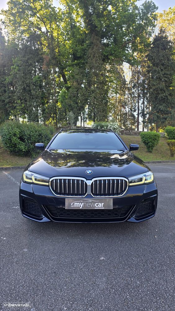 BMW 530 e Pack Desportivo M - 3