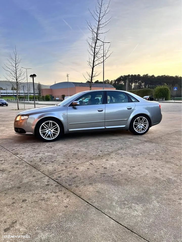 Audi A4 2.0 TDI S-line - 3