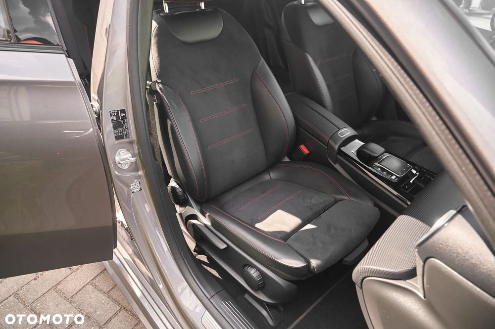 Mercedes-Benz Klasa A 220 d AMG Line 8G-DCT - 24