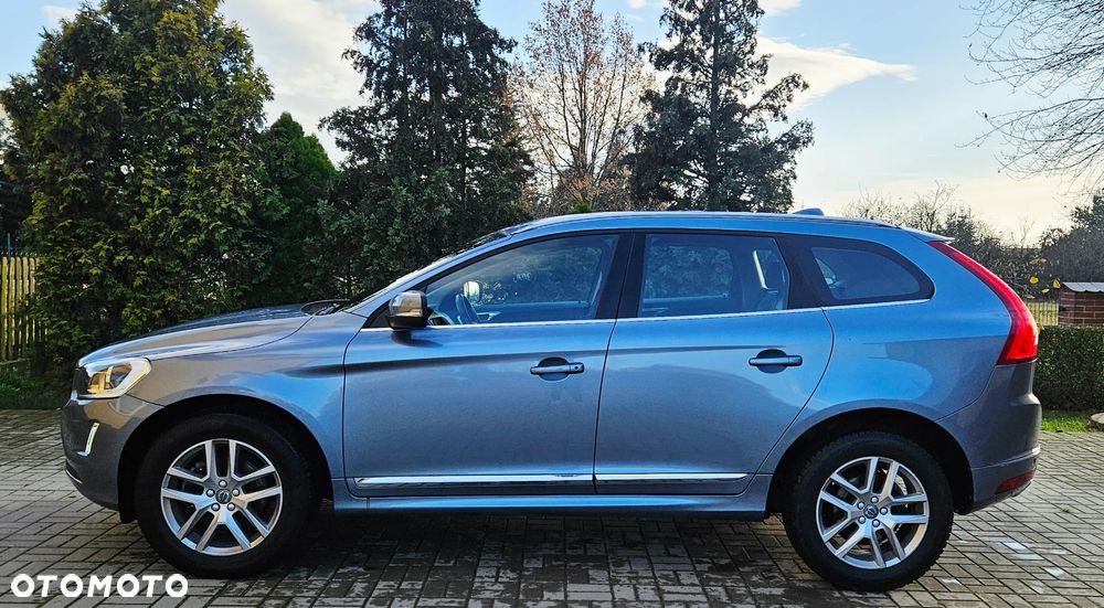 Volvo XC 60 D4 Geartronic Summum - 4